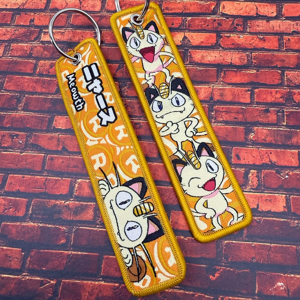 1 Piece Double Sided 5 Inch Pokemon Meowth Keychain